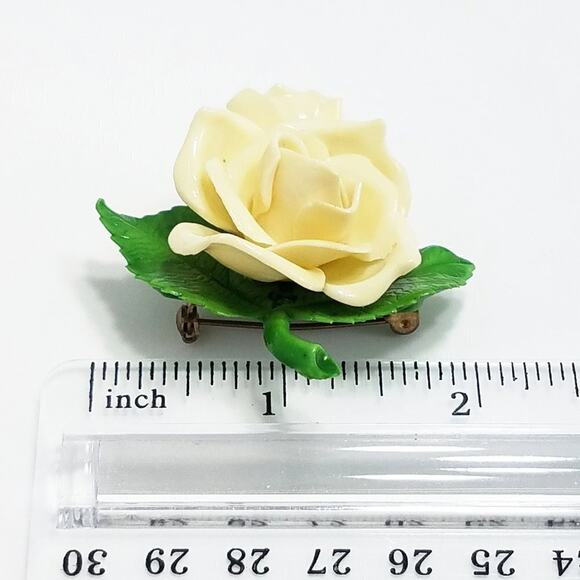 Vintage Cream Flower Lucite Brooch, Gardenia with Green Leaves & Stem, 2 Inches - Picture 8 of 9